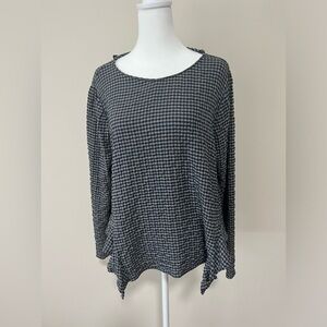 Zara Women Gingham Plaid Ruffle Shirt. Size L